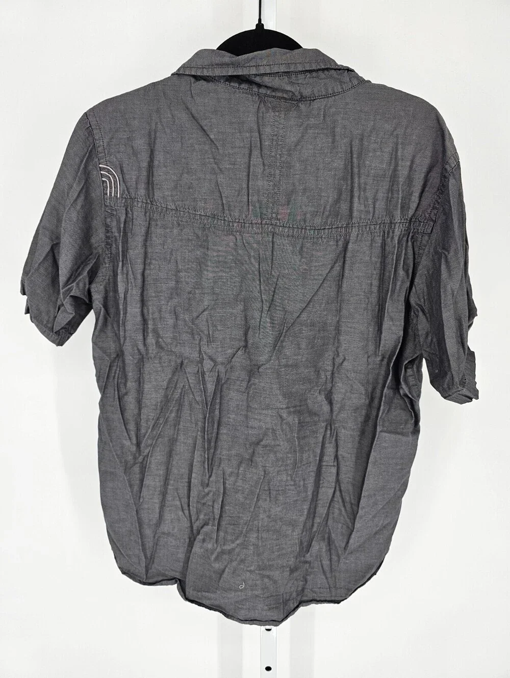 The North Face Mens Sz M Short Sleeve Button Up Shirt Gray Silver